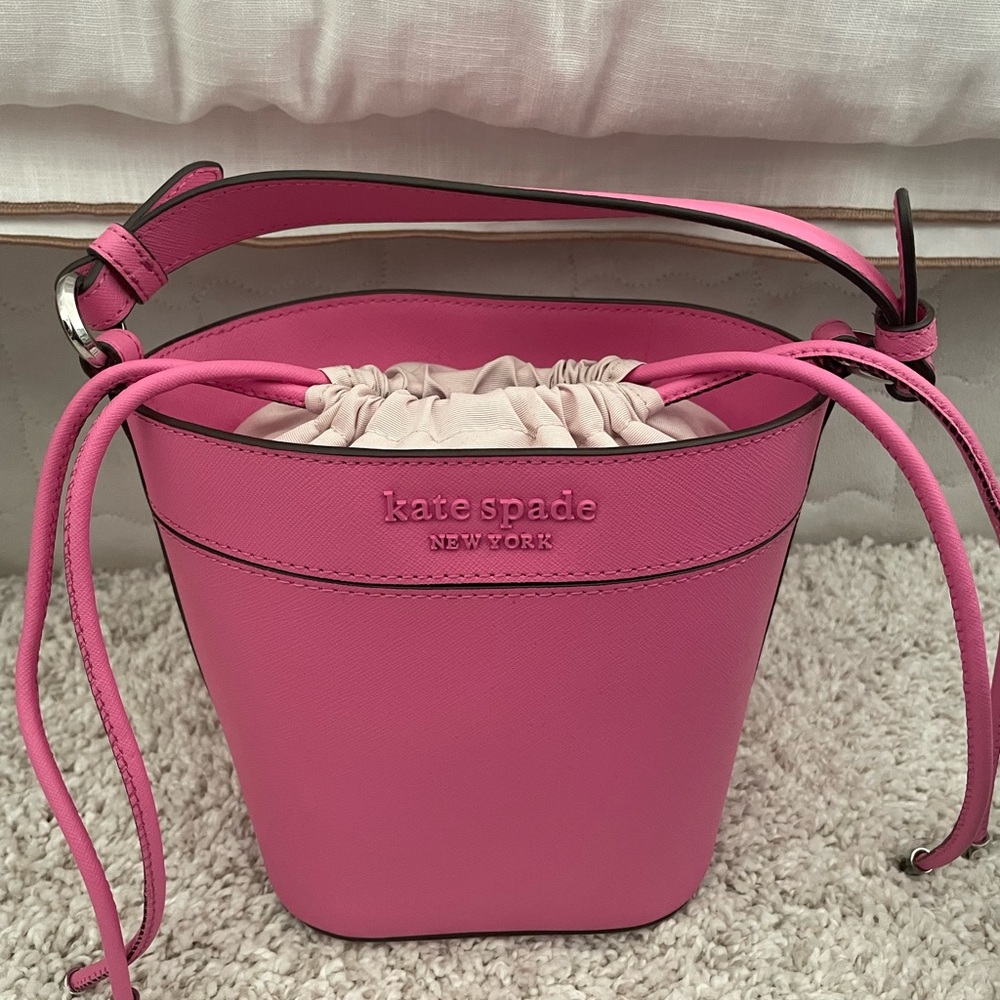 Never use Kate Spade Crossbody